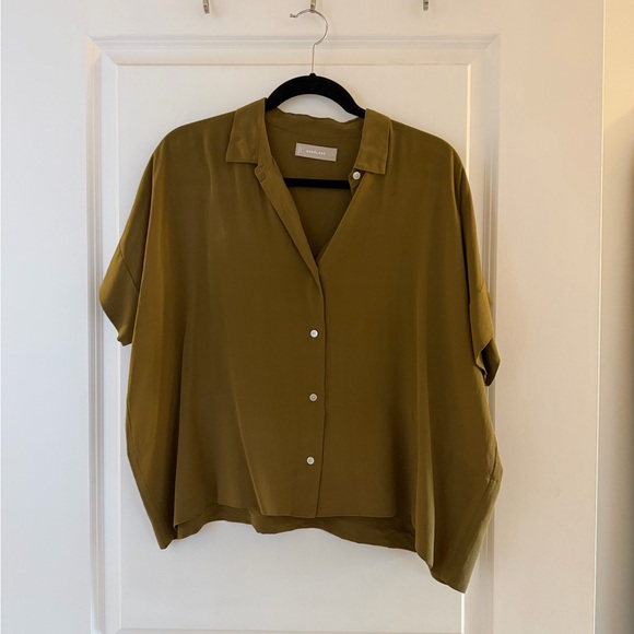 Everlane Women's Boxy Silk Shirt - Picture 3 of 5
